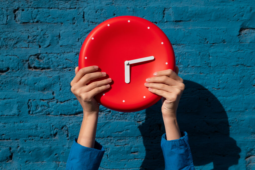 Zmiana czasu: czy może mieć wpływ na zachowanie Twojego pupila?